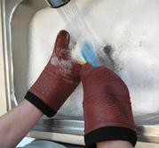 silicone oven mitts clean up